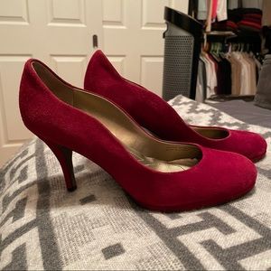 Tahari Scarlet Red Pumps